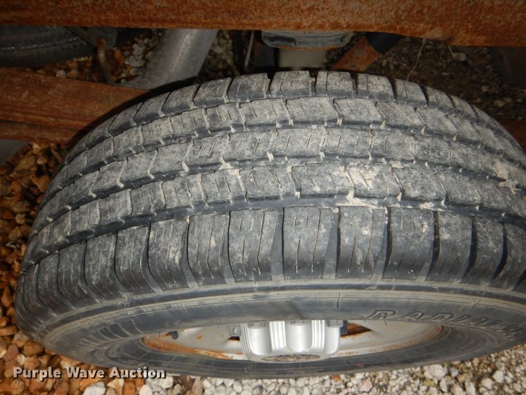 image for item DI2580 2004 GMC Sierra 2500HD Ext. Cab pickup truck