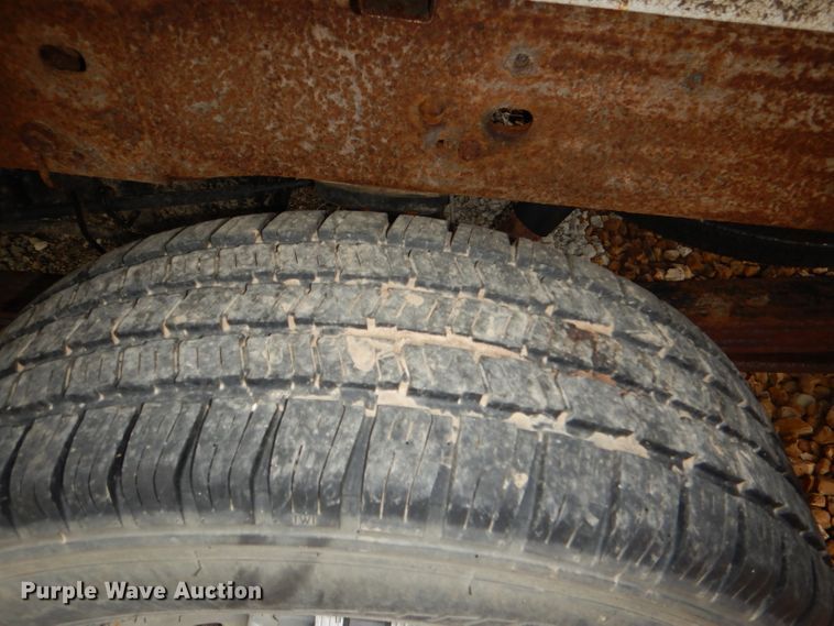 image for item DI2580 2004 GMC Sierra 2500HD Ext. Cab pickup truck