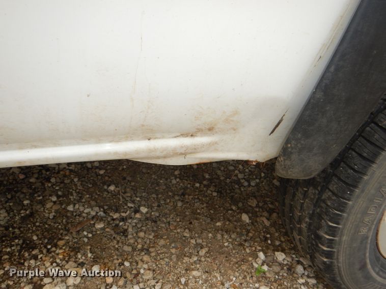 image for item DI2580 2004 GMC Sierra 2500HD Ext. Cab pickup truck