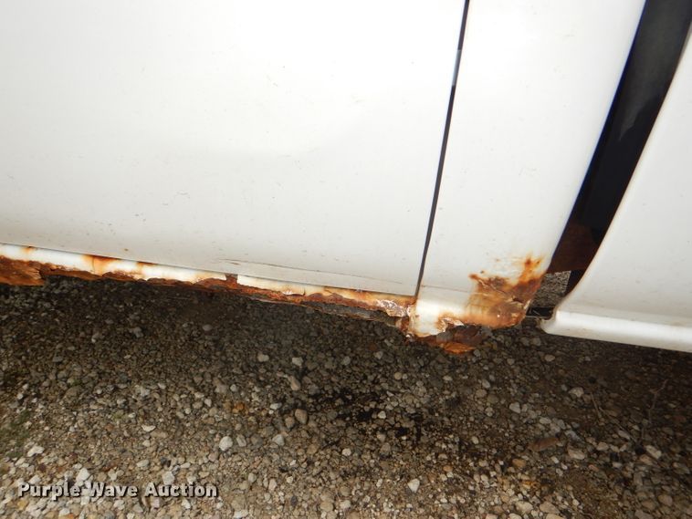 image for item DI2580 2004 GMC Sierra 2500HD Ext. Cab pickup truck