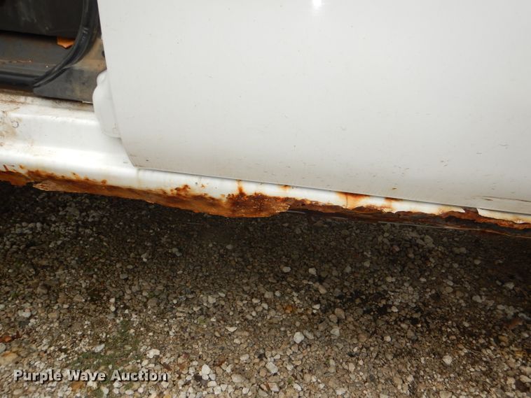 image for item DI2580 2004 GMC Sierra 2500HD Ext. Cab pickup truck