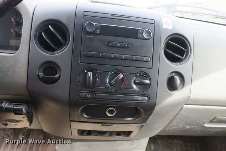 image for item EA9392 2008 Ford F150 pickup truck