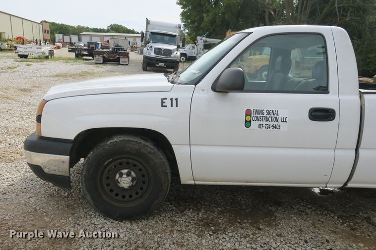 image for item EA9393 2006 Chevrolet Silverado 1500 pickup truck