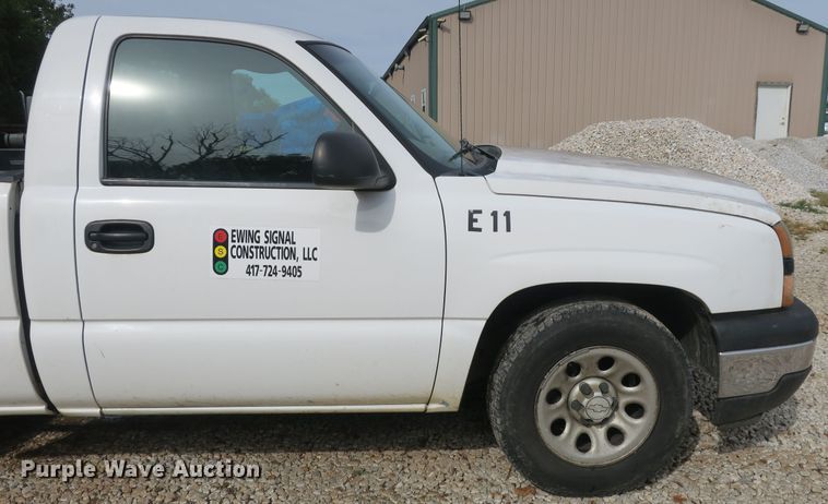 image for item EA9393 2006 Chevrolet Silverado 1500 pickup truck