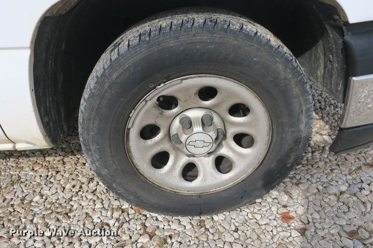 image for item EA9393 2006 Chevrolet Silverado 1500 pickup truck