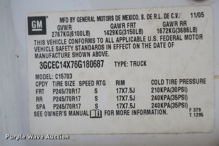 image for item EA9393 2006 Chevrolet Silverado 1500 pickup truck