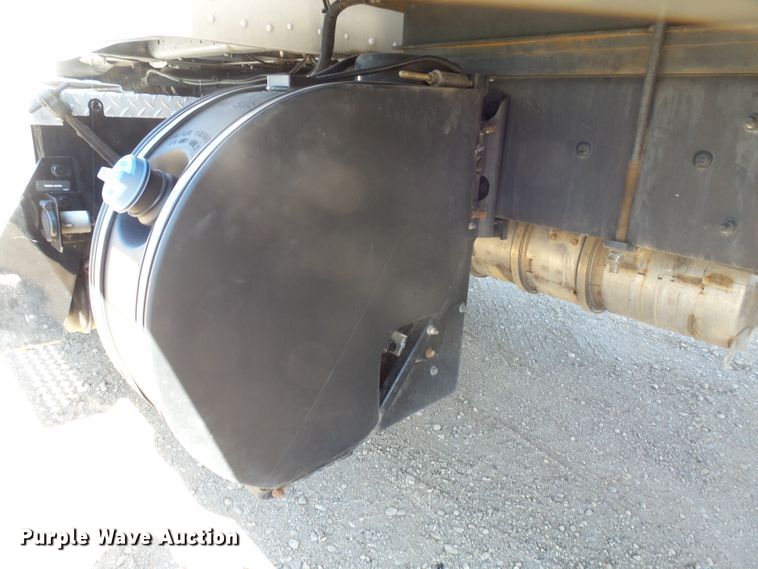 image for item EF9529 2018 Kenworth T270 refrigerated box truck