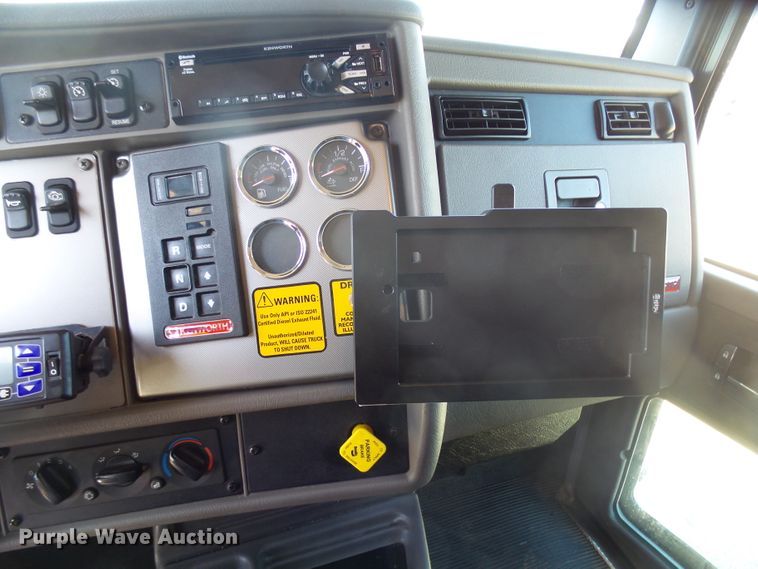 image for item EF9529 2018 Kenworth T270 refrigerated box truck