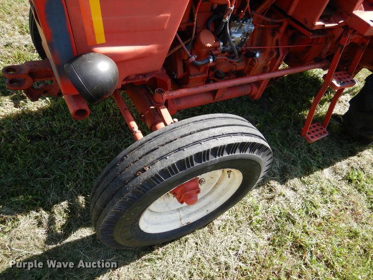 image for item EK9072 Belarus 250AS tractor