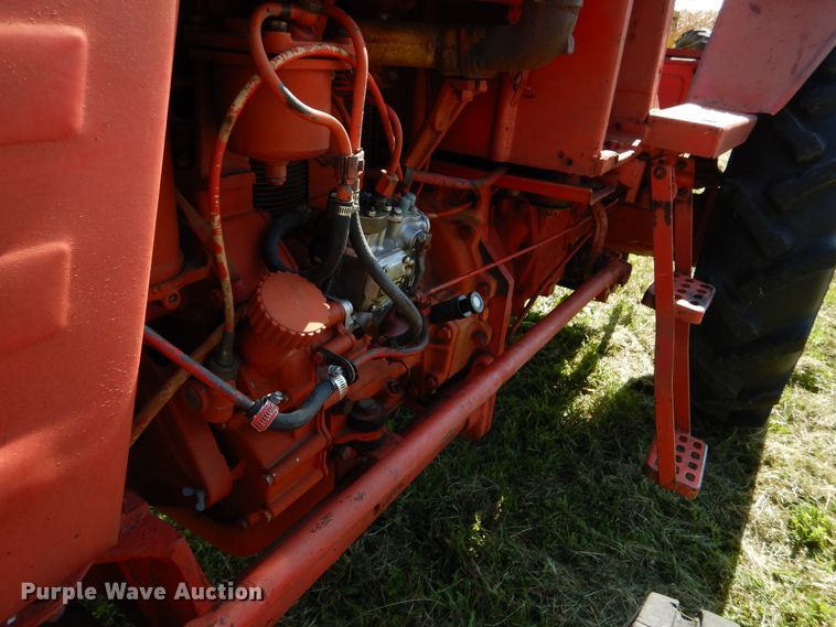 image for item EK9072 Belarus 250AS tractor