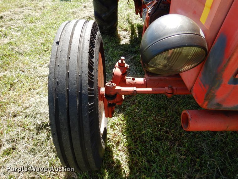 image for item EK9072 Belarus 250AS tractor