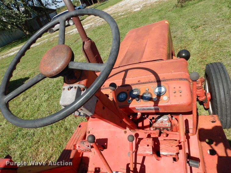 image for item EK9072 Belarus 250AS tractor