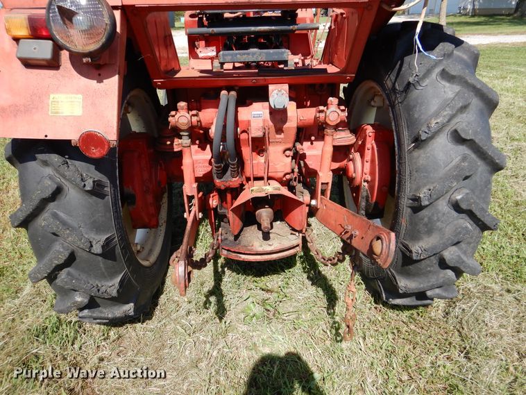 image for item EK9072 Belarus 250AS tractor