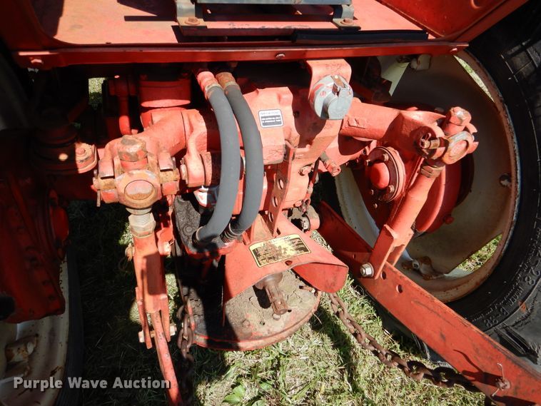 image for item EK9072 Belarus 250AS tractor