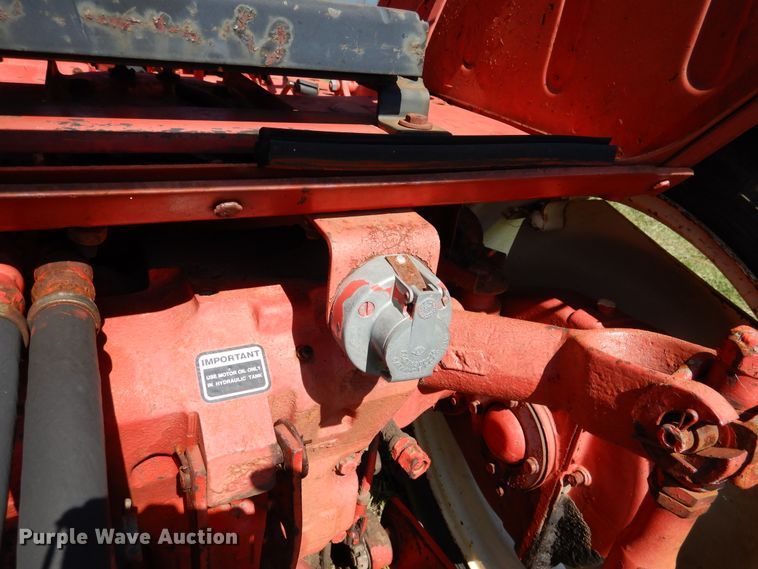 image for item EK9072 Belarus 250AS tractor