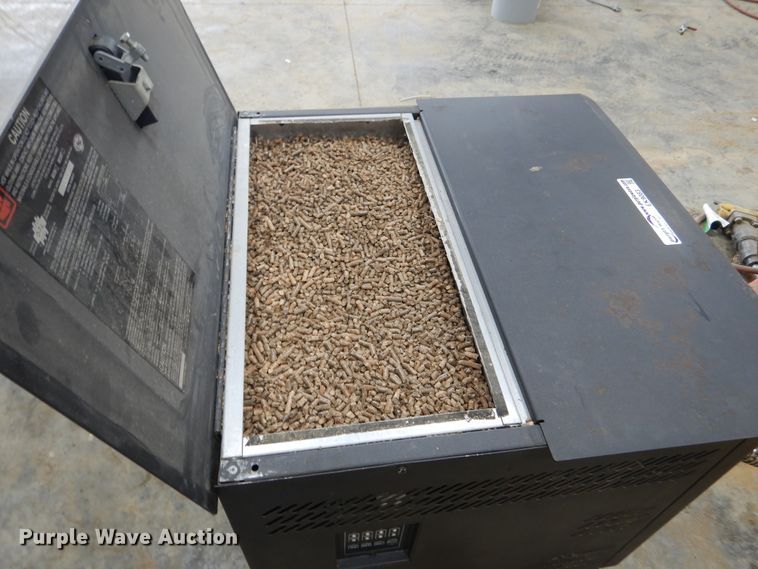 image for item EK9083 American Harvester 6039T pellet stove