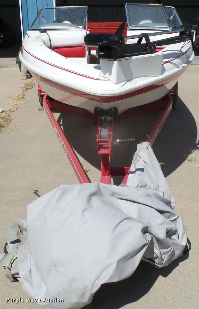 image for item EQ9190 1996 Glastron GS185BR boat