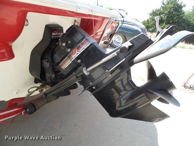 image for item EQ9190 1996 Glastron GS185BR boat