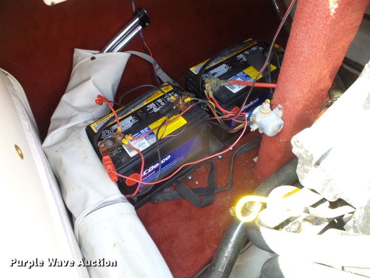 image for item EQ9190 1996 Glastron GS185BR boat