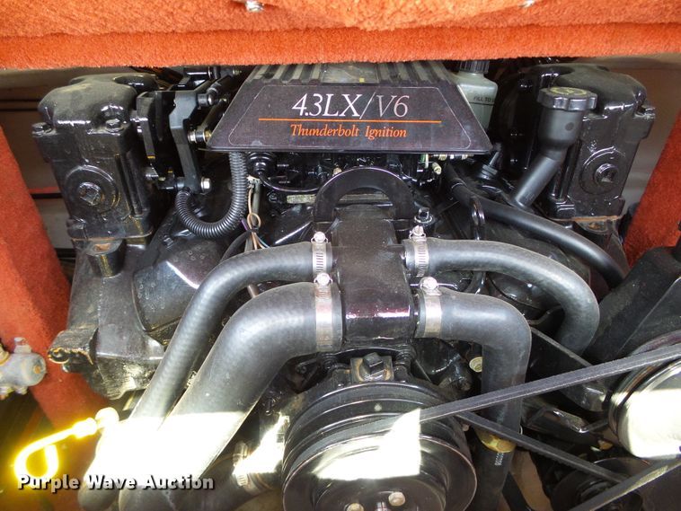 image for item EQ9190 1996 Glastron GS185BR boat