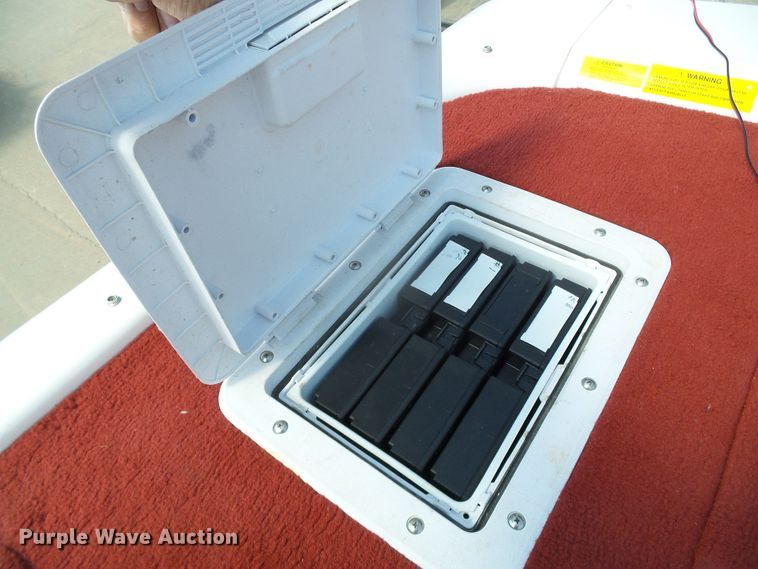 image for item EQ9190 1996 Glastron GS185BR boat