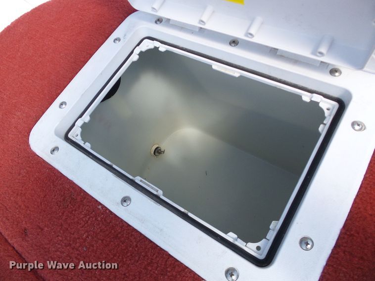 image for item EQ9190 1996 Glastron GS185BR boat