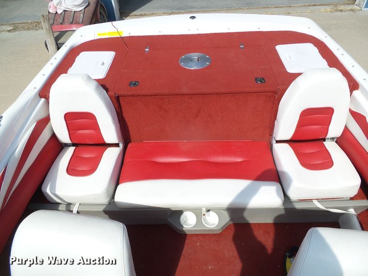 image for item EQ9190 1996 Glastron GS185BR boat