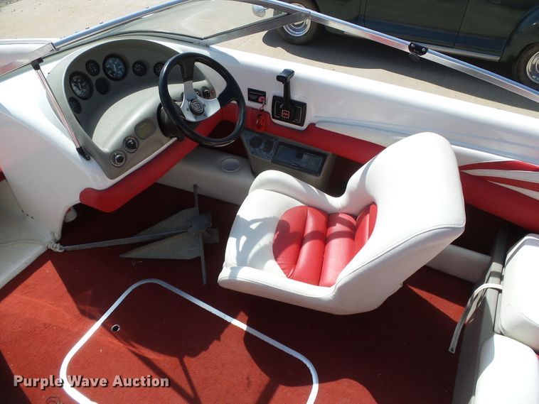 image for item EQ9190 1996 Glastron GS185BR boat