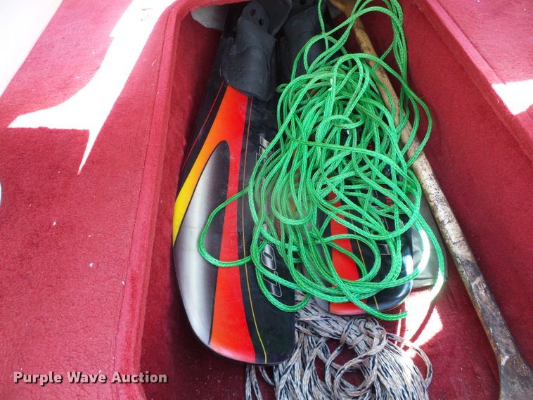 image for item EQ9190 1996 Glastron GS185BR boat