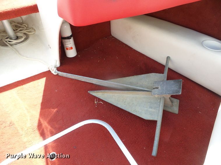 image for item EQ9190 1996 Glastron GS185BR boat