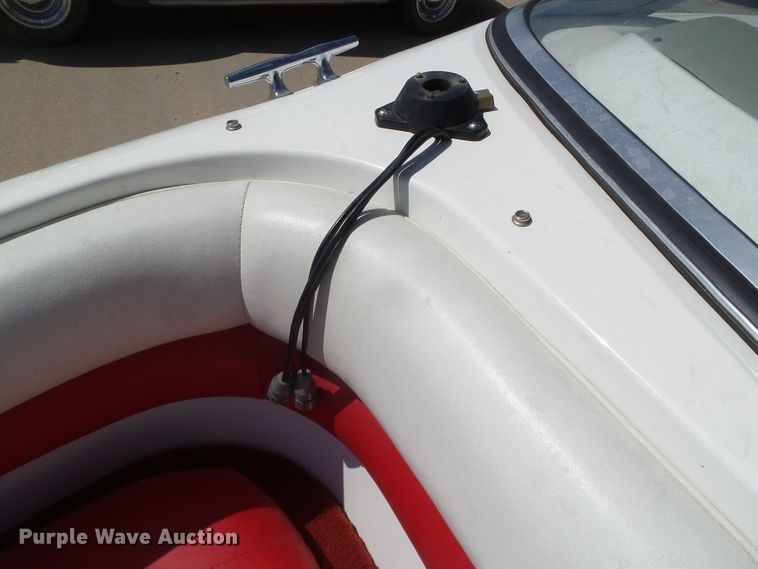 image for item EQ9190 1996 Glastron GS185BR boat