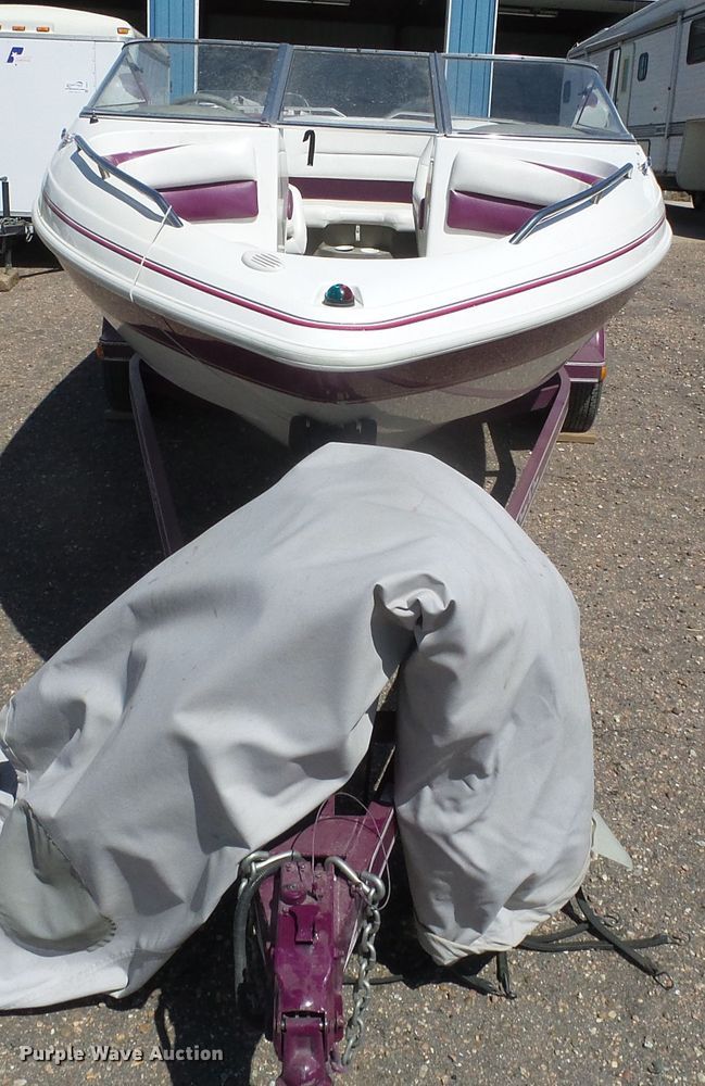 image for item EQ9191 1997 Glastron GS205BR boat