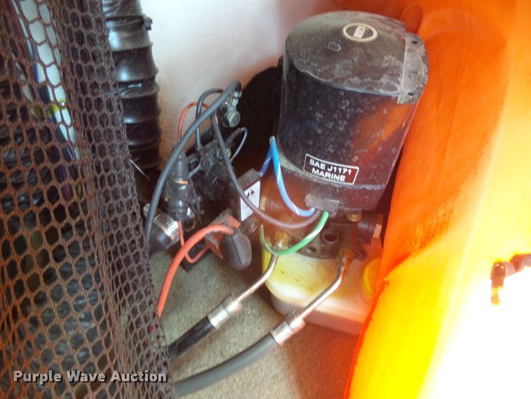 image for item EQ9191 1997 Glastron GS205BR boat