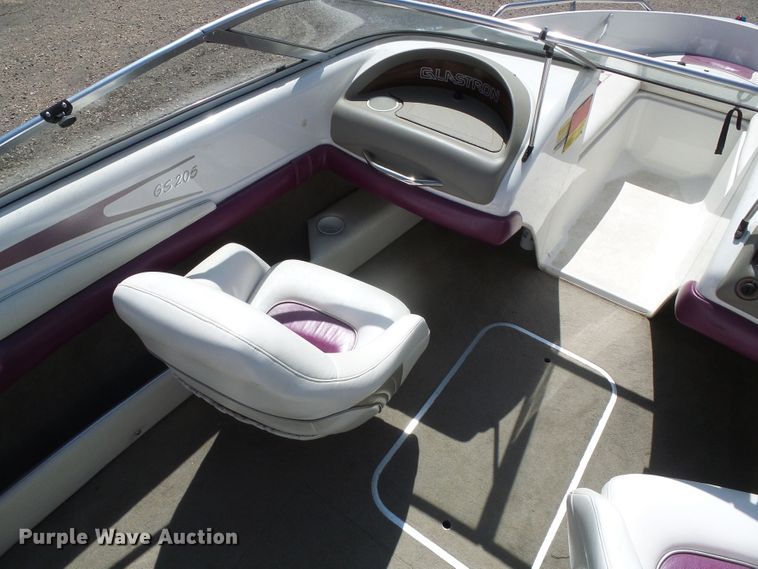 image for item EQ9191 1997 Glastron GS205BR boat