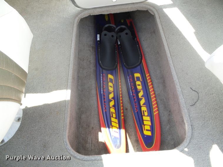 image for item EQ9191 1997 Glastron GS205BR boat