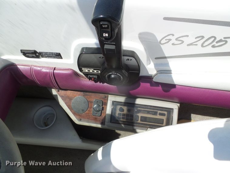 image for item EQ9191 1997 Glastron GS205BR boat