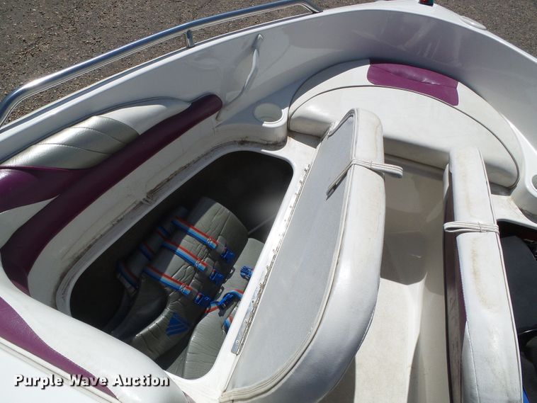 image for item EQ9191 1997 Glastron GS205BR boat