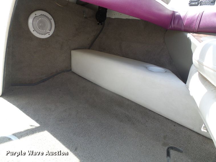 image for item EQ9191 1997 Glastron GS205BR boat