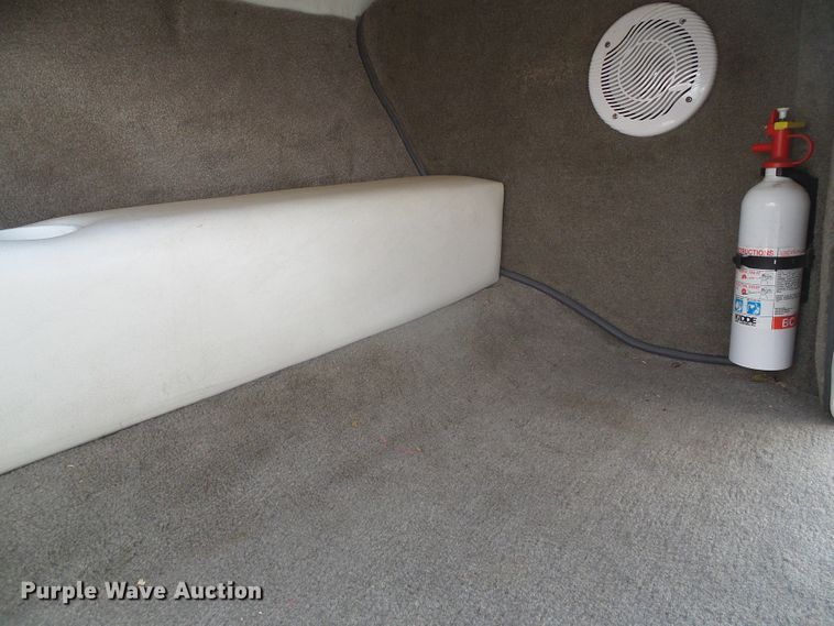 image for item EQ9191 1997 Glastron GS205BR boat