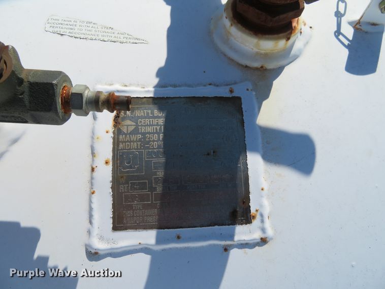 image for item EQ9290 2006 shop built utility trailer