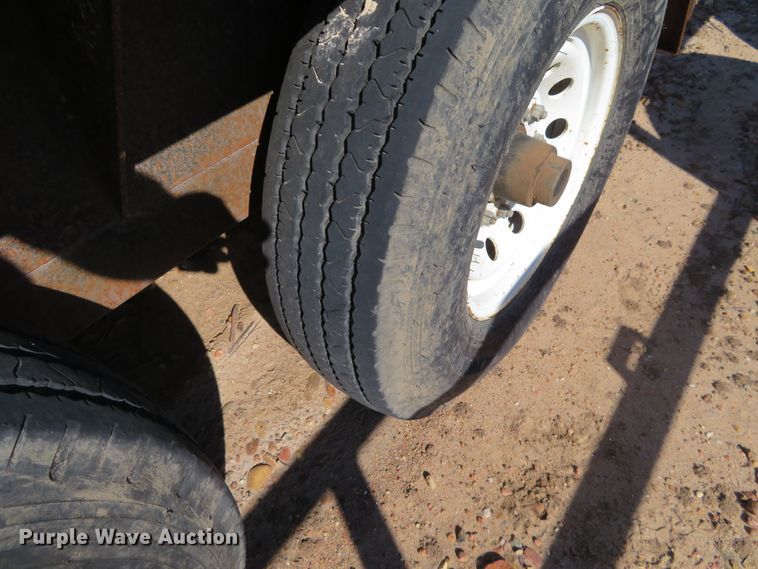 image for item EQ9290 2006 shop built utility trailer