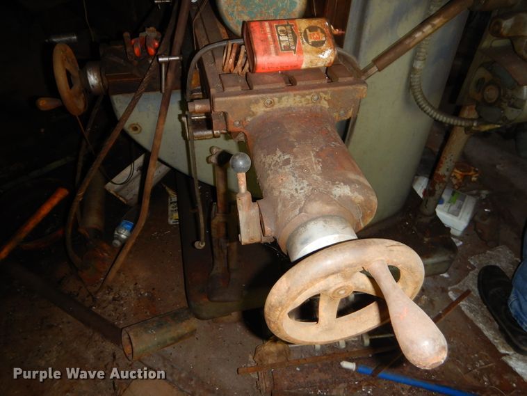 image for item EY9251 South Bend Lathe vertical milling machine