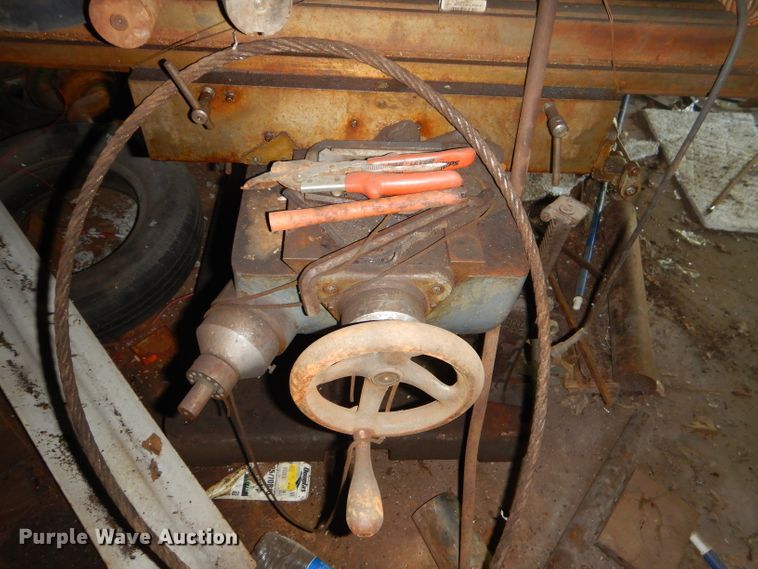 image for item EY9251 South Bend Lathe vertical milling machine