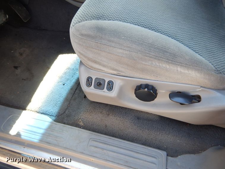 image for item EY9259 2001 Ford Expedition XLT SUV