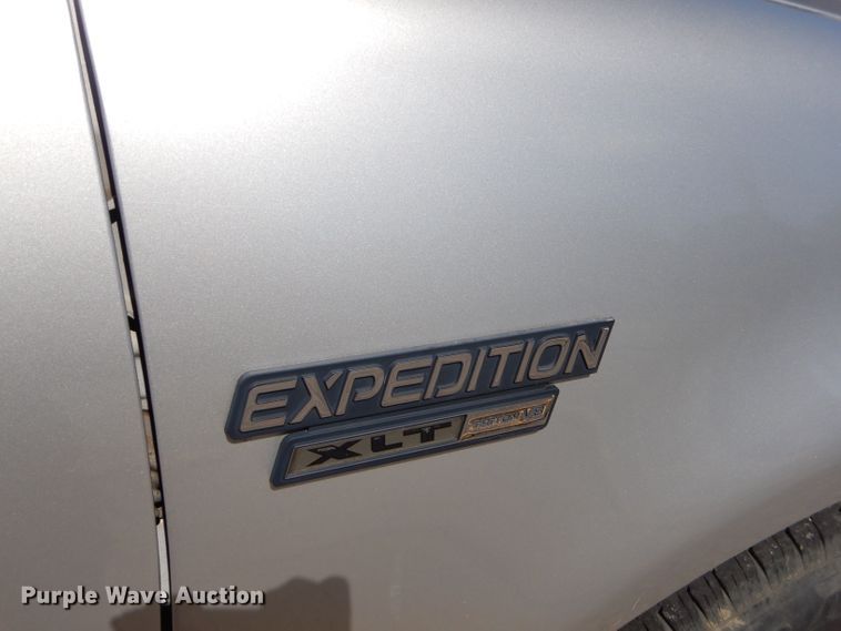 image for item EY9259 2001 Ford Expedition XLT SUV