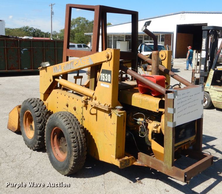image for item EY9264 Case 1530 skid steer