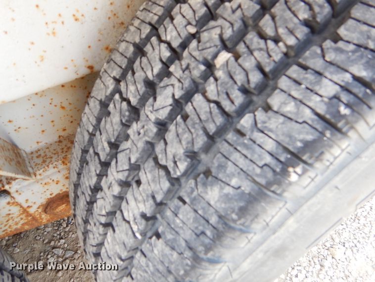 image for item EY9268 1993 Towmaster utility trailer