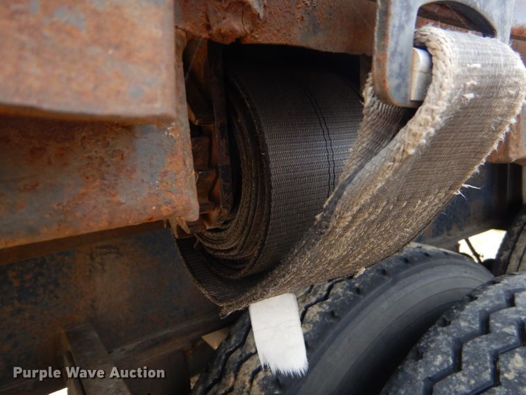 image for item EY9271 1986 Trailmobile F71T-5EAI flatbed trailer