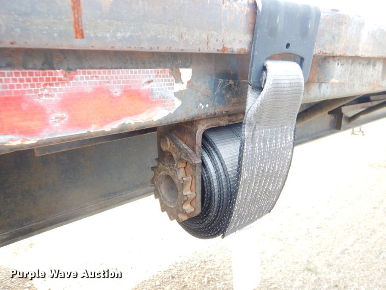 image for item EY9271 1986 Trailmobile F71T-5EAI flatbed trailer