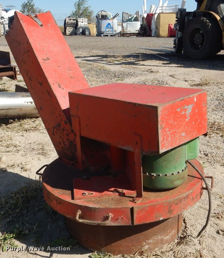 image for item FA9312 Trash spreader